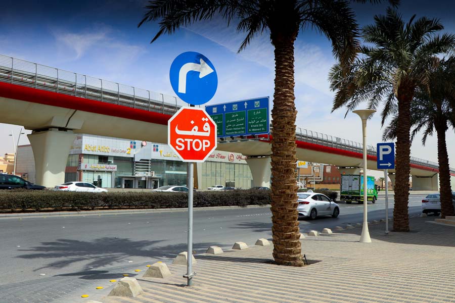 Gantry and Traffic Signs (1)