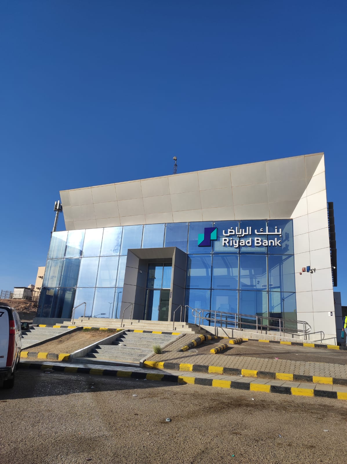 b98326a6-a973-4897-a640-722f8295ff38